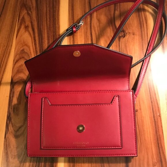 FIORELLI Carlton Style Red Crossbody Bag - Picture 2 of 6